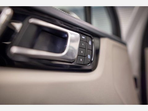 Porsche Cayenne 3.0 V6 E-Hybrid 17.9kWh Platinum Edition TiptronicS 4WD Euro 6 (s/s) 5dr (3 78