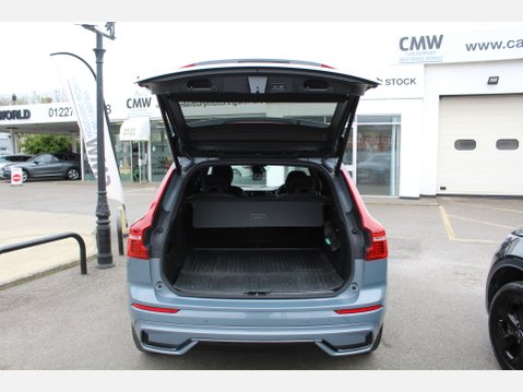 Volvo XC60 RECHARGE T6 R-DESIGN AWD 29