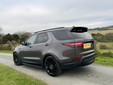 Land Rover Discovery TD6 HSE LUXURY 18