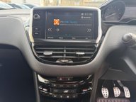 Peugeot 208 S/S GT LINE 11