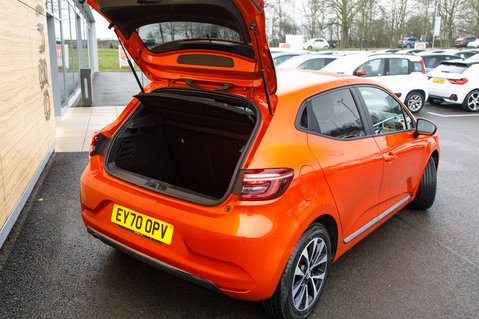 Renault Clio ICONIC TCE 33