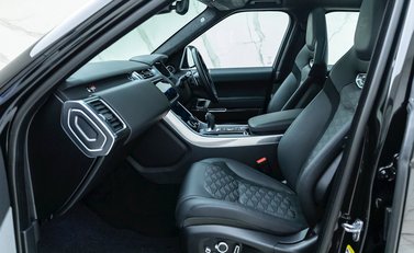 Land Rover Range Rover Sport 5.0 SVR Carbon Edition 14