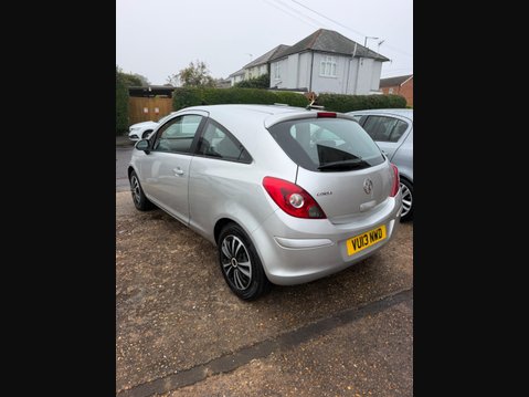 Vauxhall Corsa 1.4 16V Exclusiv Auto Euro 5 3dr (A/C) 6
