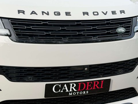 Land Rover Range Rover Sport 3.0 Range Rover Sport Dynamic SE D MHEV Auto 4WD 5dr 9