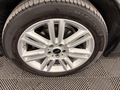 Mini Countryman 1.5 Cooper Exclusive Steptronic Euro 6 (s/s) 5dr 38