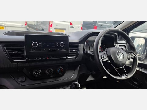 Renault Trafic SL28 BUSINESS 2.0 DCI 130ps EU6 SWB 14