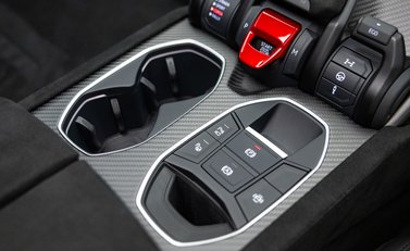 Lamborghini Urus PERFORMANTE 35