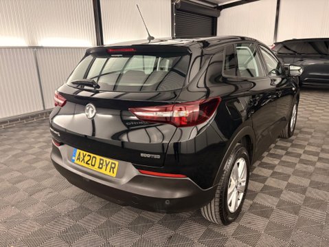 Vauxhall Grandland X 1.2 Turbo SE Euro 6 (s/s) 5dr 35