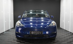 Tesla Model Y PERFORMANCE One Owner GROK AI Deep Blue Metallic 21" Uberturbines VAT Q 11