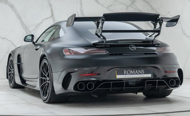 Mercedes-Benz Amg GT BLACK SERIES 10