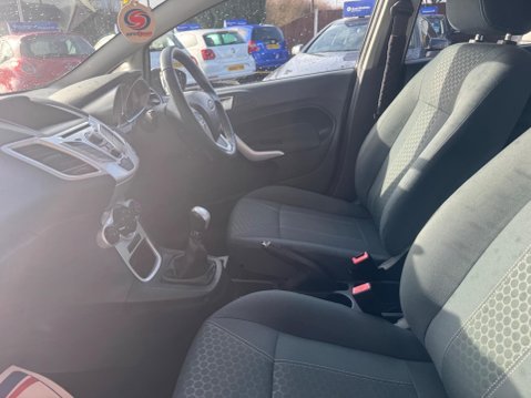 Ford Fiesta 1.25 Zetec 5dr 30