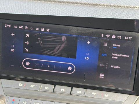 Vauxhall Astra 1.2 Turbo Ultimate Auto Euro 6 (s/s) 5dr 27