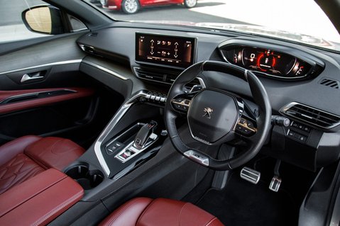 Peugeot 3008 PURETECH S/S GT PREMIUM 4