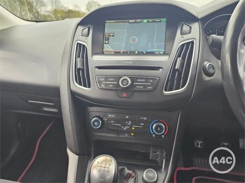 Ford Focus 2.0 TDCi Zetec S Black Edition Euro 6 (s/s) 5dr 4