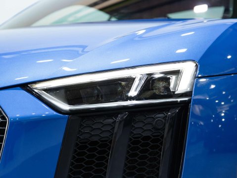 Audi R8 5.2 FSI V10 Coupe 2dr Petrol S Tronic quattro Euro 6 (s/s) (540 ps) 76