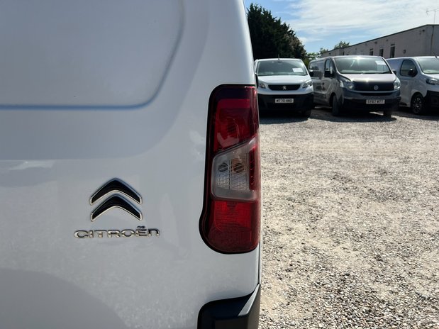 Citroen Berlingo LWB L2H1 Low Roof Enterprise Air Con Sensors EURO 6 NO VAT 25
