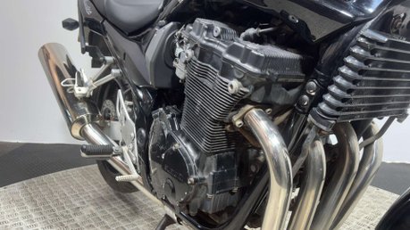 Suzuki Bandit 650 GSF 2006 9K GOOD LOOKING PROJECT BIKE / BARN FIND NAKED 650CC A2 29