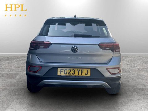 Volkswagen T-Roc 1.0 TSI Life SUV 5dr Petrol Manual Euro 6 (s/s) (110 ps) 1 Owner - Sensors 6