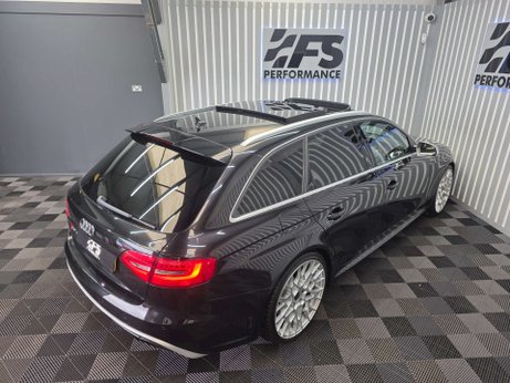 Audi RS4 4.2 FSI V8 Estate 5dr Petrol S Tronic quattro Euro 5 (450 ps) 18