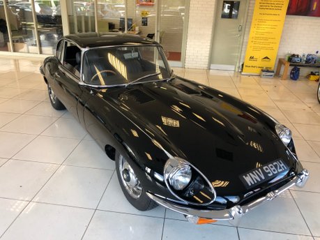 Jaguar E-Type Series 2 4.2 Straight Six 2+2 Manual 11