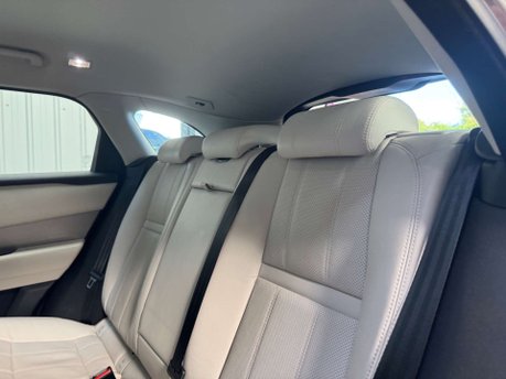 Land Rover Range Rover Velar 2.0 Range Rover Velar SE D180 Auto 4WD 5dr 69