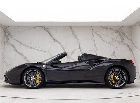 Ferrari 488 Spider 2