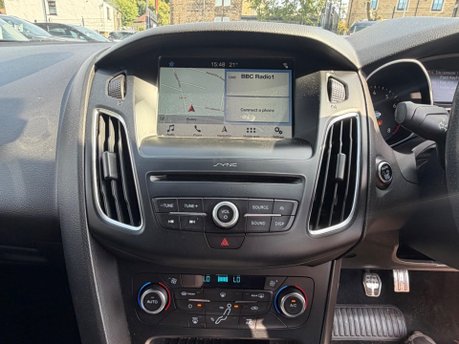 Ford Focus ST-LINE X 17