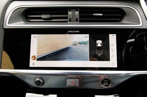 Jaguar I-Pace BLACK 26