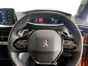 Peugeot 2008 1.2 PureTech Allure Premium + SUV 5dr Petrol EAT Euro 6 (s/s) (130 ps) 13