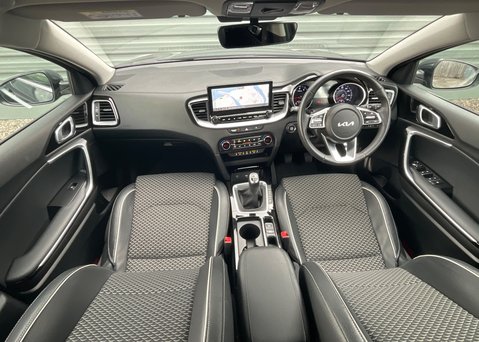 Kia Xceed 3 13