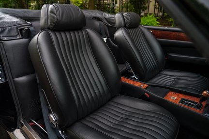Aston Martin V8 Volante EFi 30