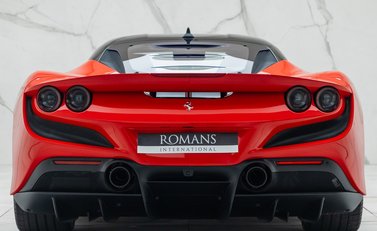 Ferrari F8 Tributo 9