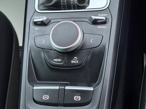 Audi Q2 1.4 TFSI CoD S line S Tronic Euro 6 (s/s) 5dr 33