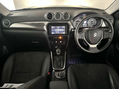 Suzuki Vitara SZ5 ALLGRIP MHEV 3