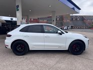 Porsche Macan GTS PDK 4