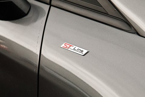 Ford Fiesta ST-LINE MHEV 12