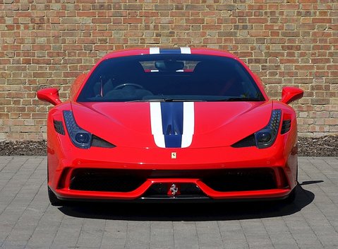 Ferrari 458 Speciale 37