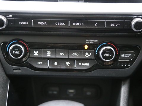Kia Niro 1.6 GDi 2 DCT Euro 6 (s/s) 5dr 15