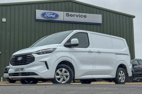 Ford Transit Custom SWB L1H1 Low Roof Limited 280 Air Con Alloys Sensors EURO 6