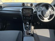 Suzuki Vitara SZ-T BOOSTERJET MHEV 10