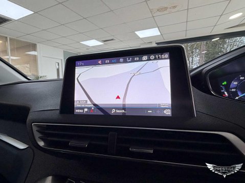 Peugeot 5008 1.2 PureTech Allure EAT Euro 6 (s/s) 5dr 31