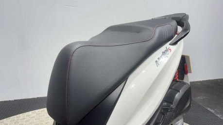 Piaggio Medley 2023 ONLY 4K 125CC LEARNER SCOOTER 15 BHP NEW MOT WARRANTY 10