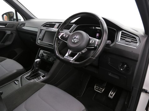 Volkswagen Tiguan 2.0 TDI BlueMotion Tech R-Line DSG Euro 6 (s/s) 5dr 21