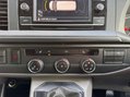 Volkswagen Transporter 2.0 Transporter T30 Highline TDI Semi-Auto 27