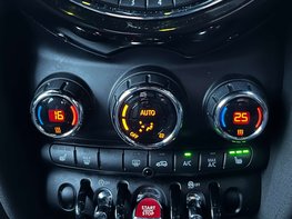 Mini Hatch 1.5 Cooper Sport Auto 3dr 51