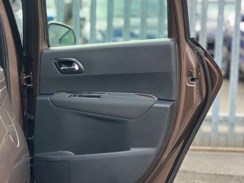 Peugeot 3008 1.6 3008 Active HDi 5dr 42