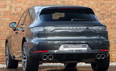 Porsche Macan Turbo 3