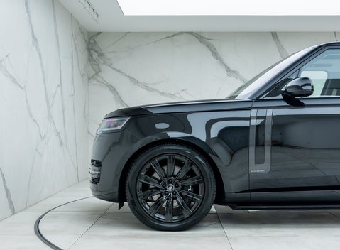 Land Rover Range Rover P510e First Edition 37