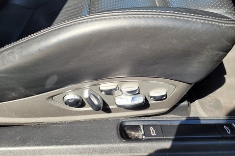 Porsche 911 CARRERA 4S PDK 31