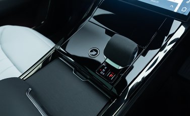 Land Rover Range Rover Sport P550e Autobiography 16